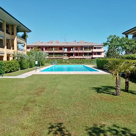 Apartment Sunflower - Trilocale Con Piscina, Terrazza E Wifi Sirmione